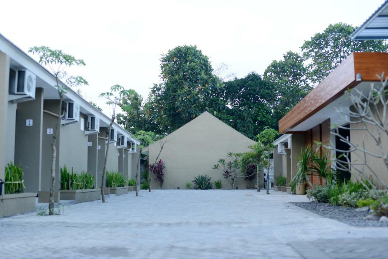 Reddoorz Syariah Plus Near Banyuwangi Airport Esterno foto